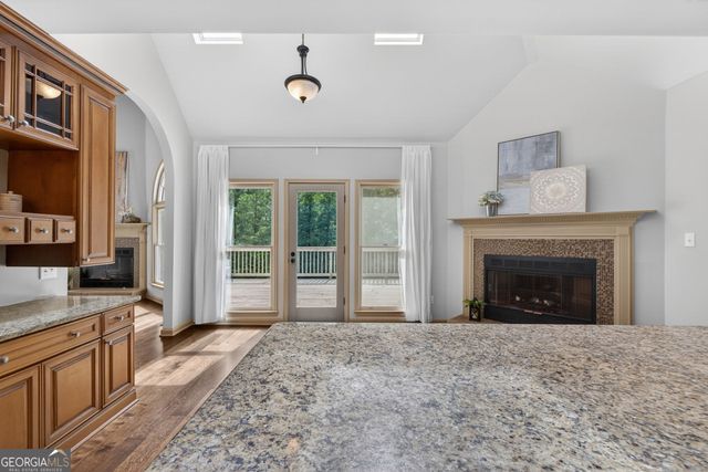 190 Indian Bluff Drive, Sharpsburg, GA 30277
