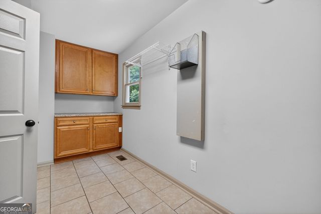 190 Indian Bluff Drive, Sharpsburg, GA 30277