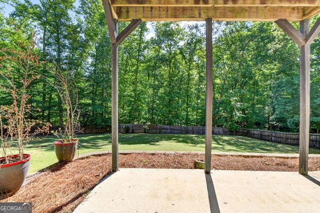 190 Indian Bluff Drive, Sharpsburg, GA 30277