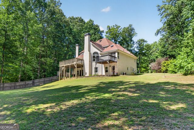 190 Indian Bluff Drive, Sharpsburg, GA 30277