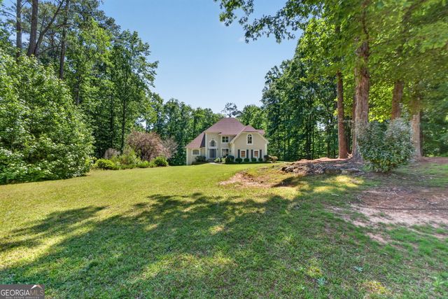 190 Indian Bluff Drive, Sharpsburg, GA 30277