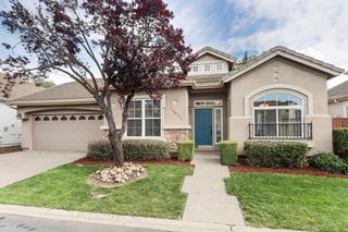 12032 Gold Pointe Ln, Gold River, CA 95670