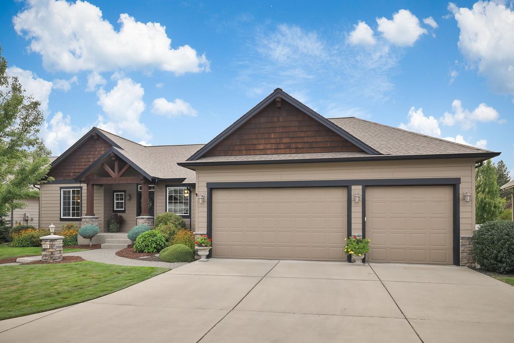 4428 S Mitchell Ln, Spokane, WA 99223 photo 2
