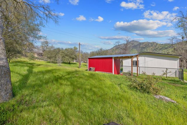 42843 N Fork Drive, Three Rivers, CA 93271