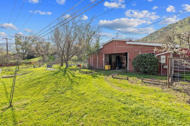 42843 N Fork Drive, Three Rivers, CA 93271