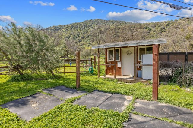 42843 N Fork Drive, Three Rivers, CA 93271