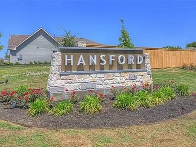 320 Wirecrested DR, Lockhart, TX 78644