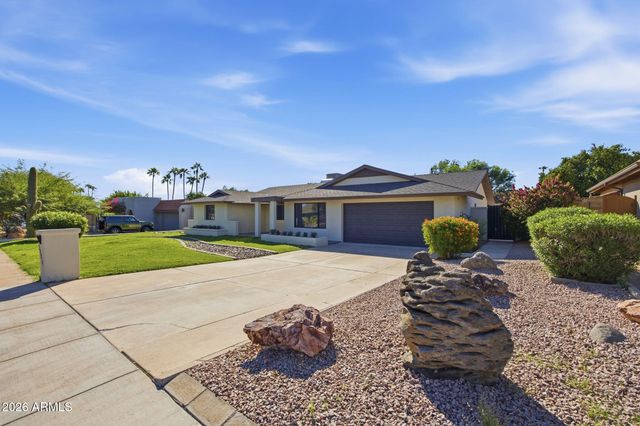 2431 E DESERT COVE Avenue, Phoenix, AZ 85028
