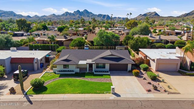 2431 E DESERT COVE Avenue, Phoenix, AZ 85028