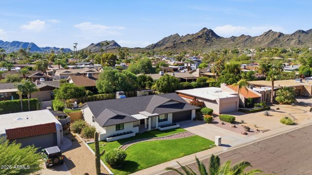2431 E DESERT COVE Avenue, Phoenix, AZ 85028