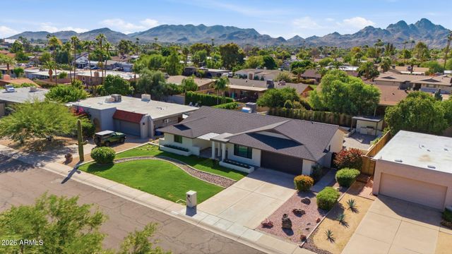 2431 E DESERT COVE Avenue, Phoenix, AZ 85028