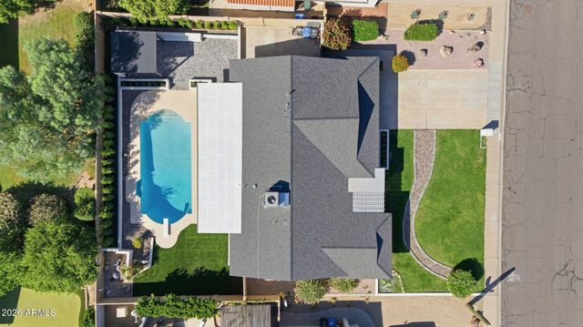 2431 E DESERT COVE Avenue, Phoenix, AZ 85028