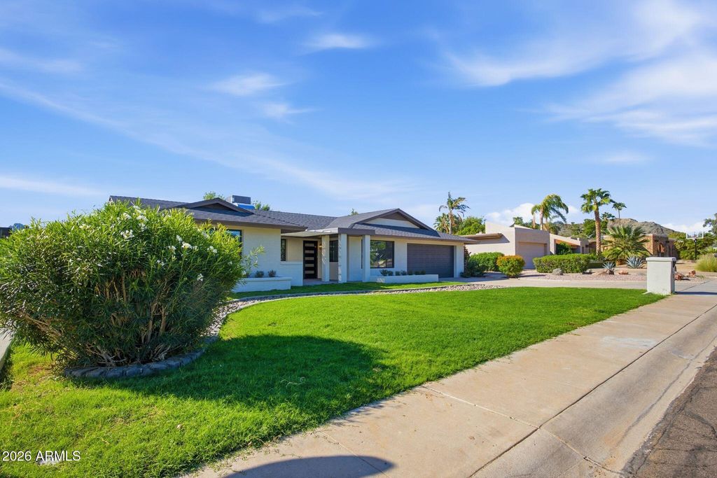 2431 E DESERT COVE Avenue, Phoenix, AZ 85028 — photo 2