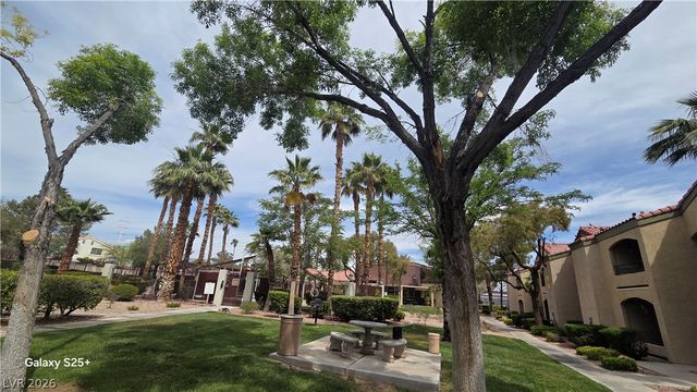 7885 West Flamingo Road 1008, Las Vegas, NV 89147