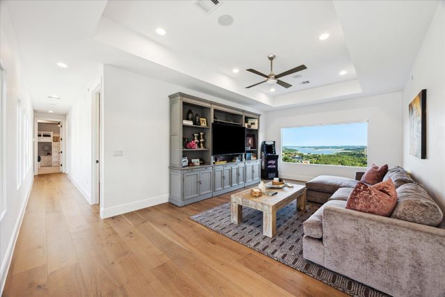 9416 Ranchland Hills BLVD, Jonestown, TX 78645