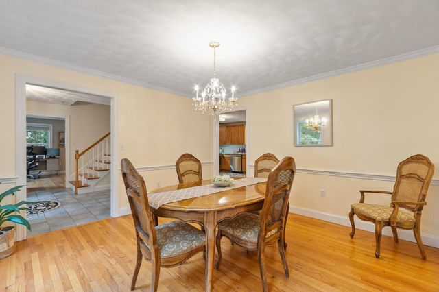 79 Wyndridge Circle, Pelham, NH 03076