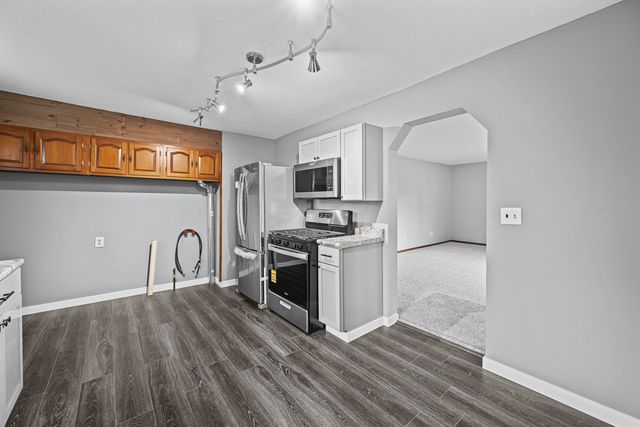 416 4th Street E, Milan, IL 61264