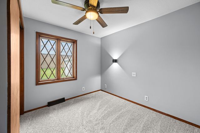 416 4th Street E, Milan, IL 61264