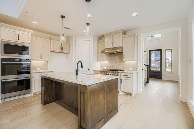 3921 Wild Tulip Drive, Celina, TX 75078