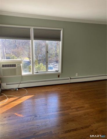 64 North Lake Drive C2, Hamden, CT 06517