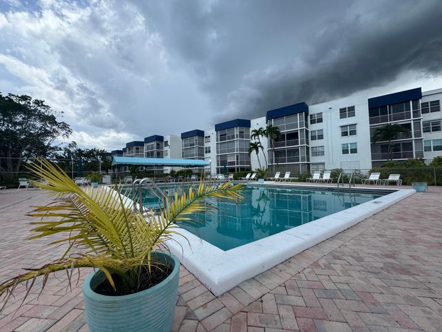 6000 NW 2ND Avenue 238, Boca Raton, FL 33487