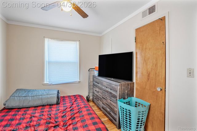 15040 Berwick Street, Livonia, MI 48154