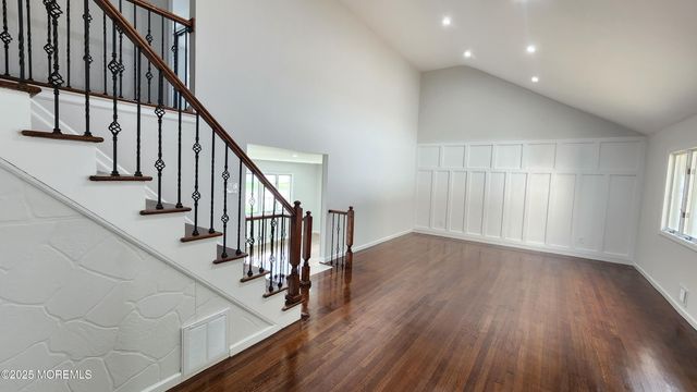 34 Hemlock Street, Hazlet, NJ 07730
