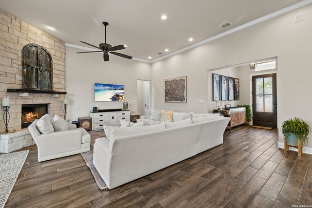 431 Hidden Springs, Spring Branch, TX 78070