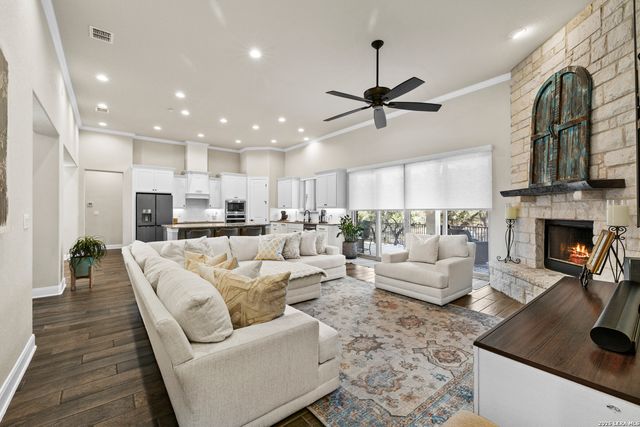 431 Hidden Springs, Spring Branch, TX 78070