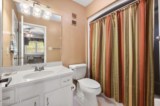 5002 Marina Cove, Prospect, KY 40059