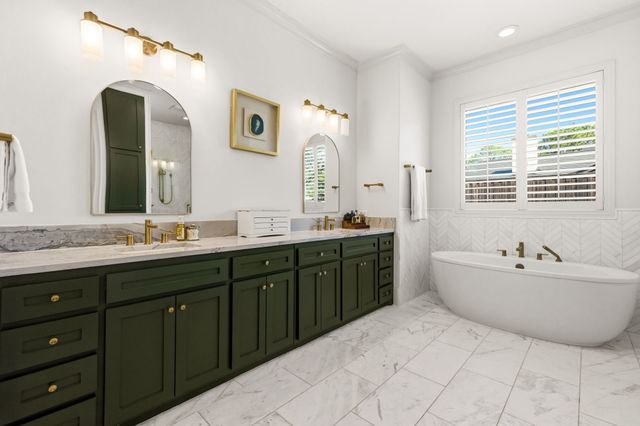 212 Oak Crest Hill Drive, Colleyville, TX 76034