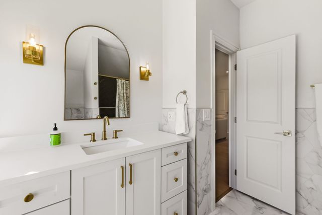 212 Oak Crest Hill Drive, Colleyville, TX 76034