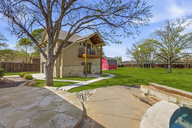 212 Oak Crest Hill Drive, Colleyville, TX 76034