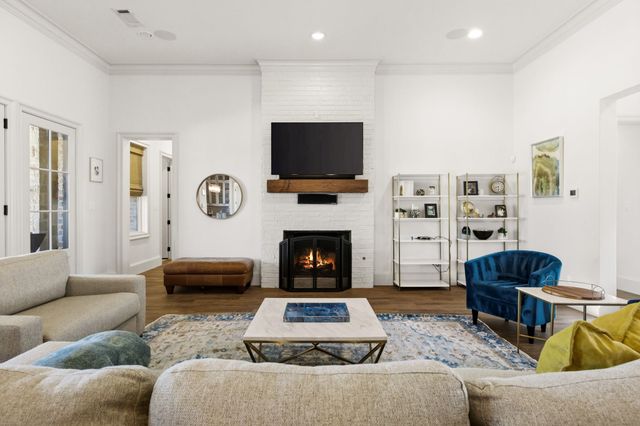 212 Oak Crest Hill Drive, Colleyville, TX 76034