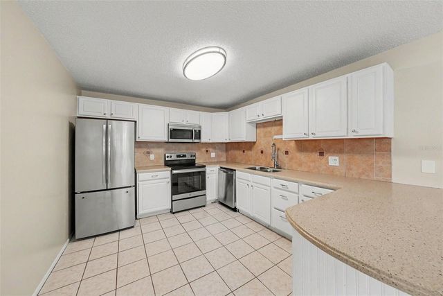2451 GLENVIEW DRIVE, Land O Lakes, FL 34639