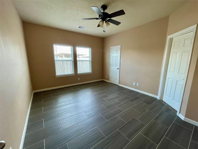 10803 Woodwind Shadows Drive, Cypress, TX 77433