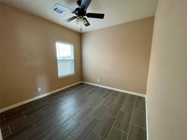 10803 Woodwind Shadows Drive, Cypress, TX 77433