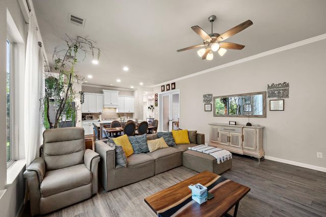 381 Andes Drive, Montgomery, TX 77316