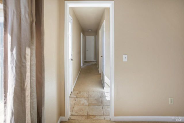 2505 Copperfield Dr, Santa Rosa, CA 95401