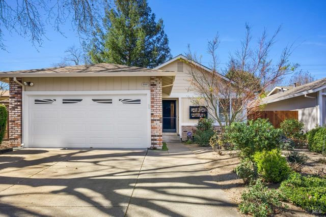 2505 Copperfield Dr, Santa Rosa, CA 95401