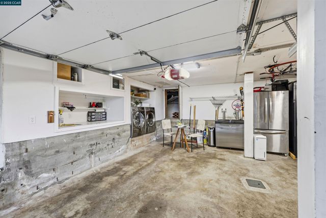 129 Spring Rd, Orinda, CA 94563