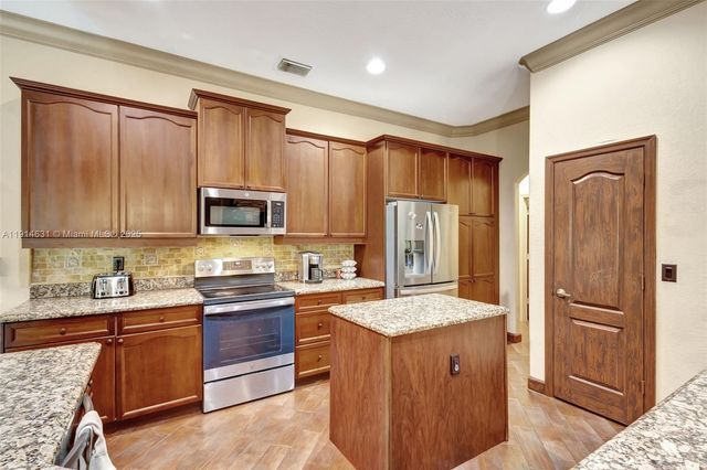 13664 N 60th St N, Palm Beach, FL 33411