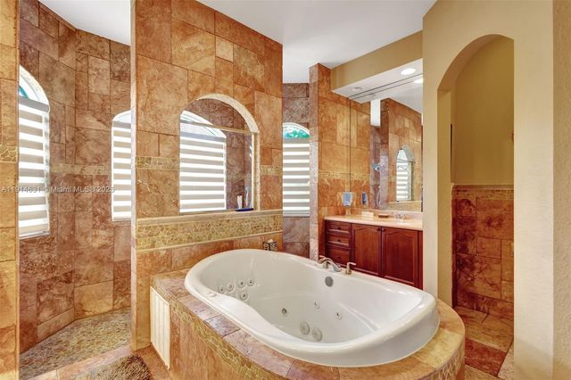 13664 N 60th St N, Palm Beach, FL 33411