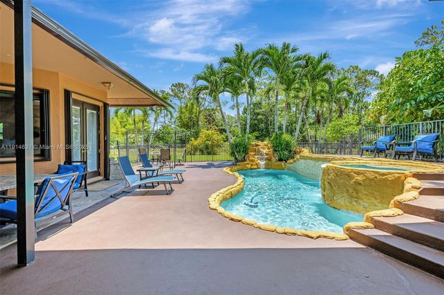 13664 N 60th St N, Palm Beach, FL 33411