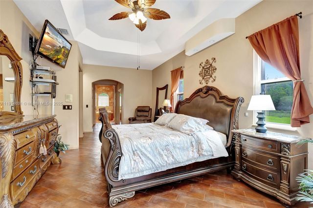 13664 N 60th St N, Palm Beach, FL 33411