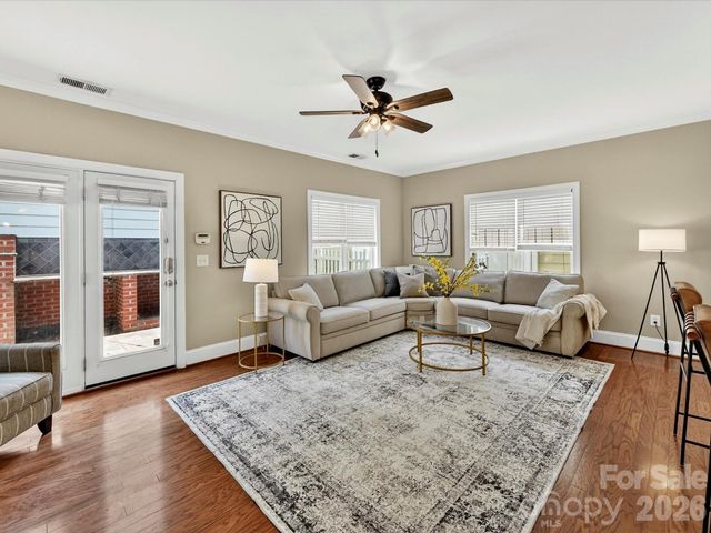 1733 Lela Avenue, Charlotte, NC 28208
