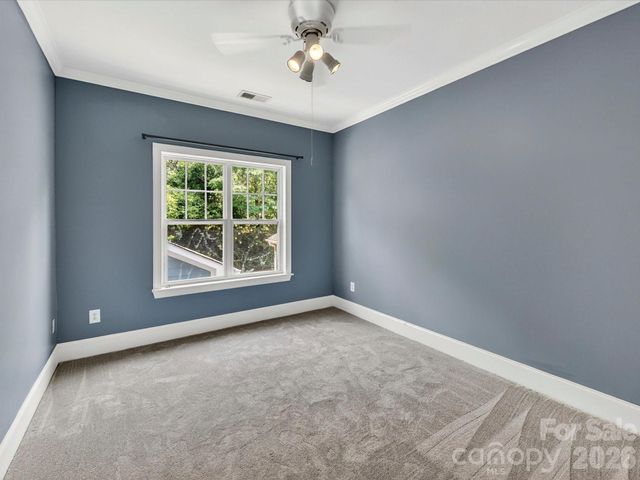 1733 Lela Avenue, Charlotte, NC 28208
