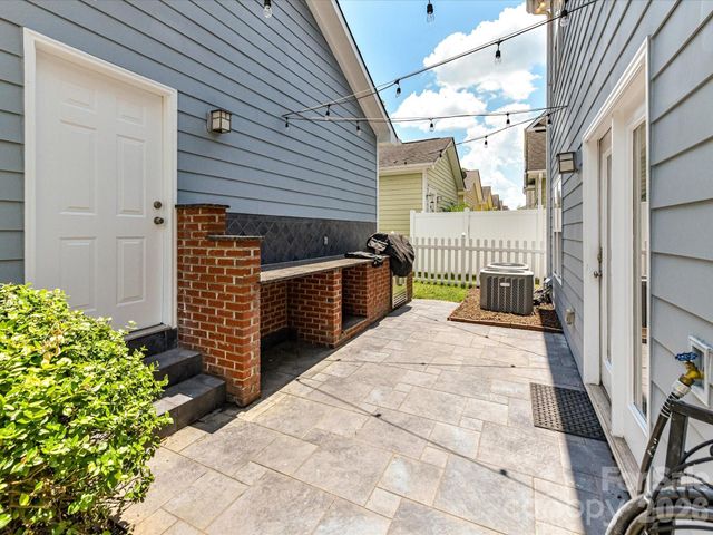 1733 Lela Avenue, Charlotte, NC 28208
