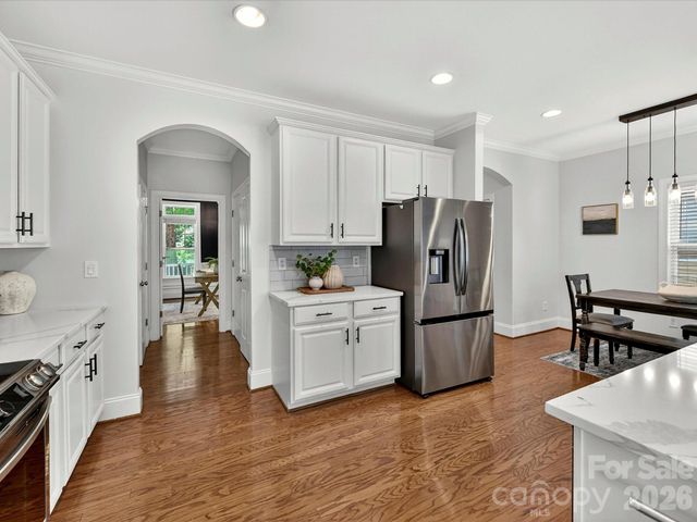 1733 Lela Avenue, Charlotte, NC 28208