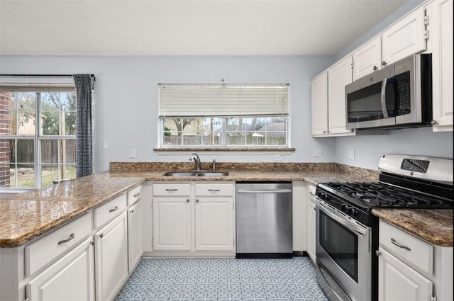 4207 Royal Manor Drive, Pasadena, TX 77505